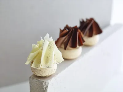 Belcolade Selection Blanc White Chocolate Shavings 