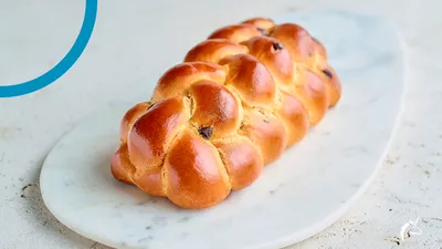 Sustainable plant-based chocolate brioche
