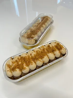 Toffee Tray Cake with Satin Creme Cake Toffee